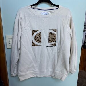 Champion Cream Sweatshirt with Bold Print
